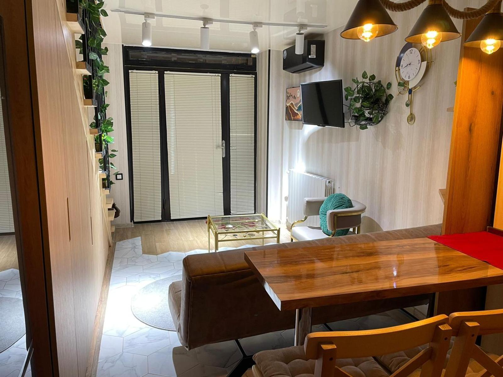 Maries Apartment Tbilisi Ngoại thất bức ảnh